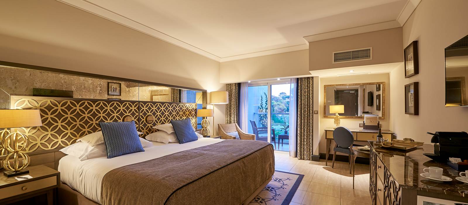 Premium Room at Dona Filipa Hotel