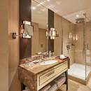 Dona Filipa, Premium Room Bathroom