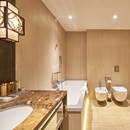 Dona Filipa, Premium Room Bathroom