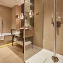 Dona Filipa, Premium Room Bathroom