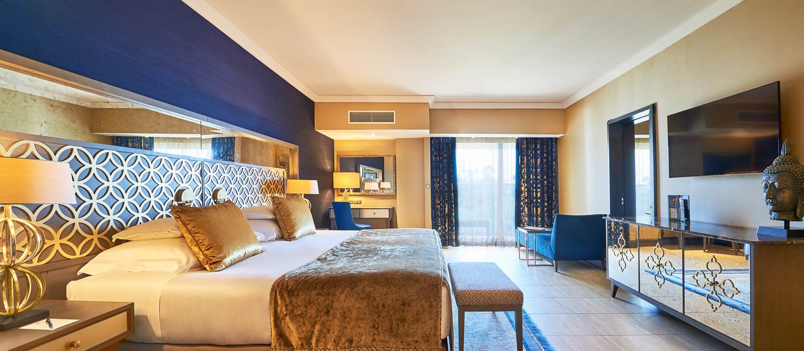 Platinum Suite at Dona Filipa Hotel